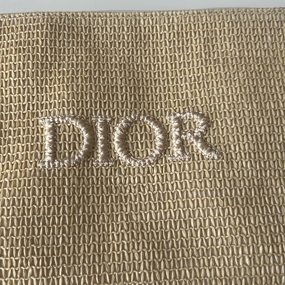 Dior makeup bag - Picture 7 of 9